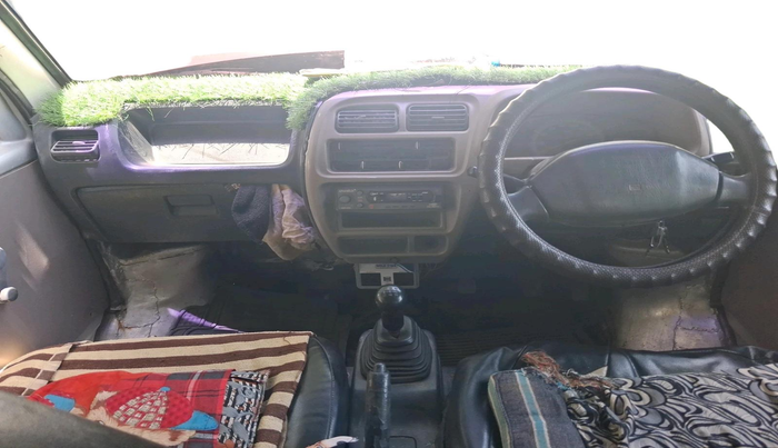 2012 Maruti Eeco 7 STR, CNG, Manual, 2,43,151 km, interior