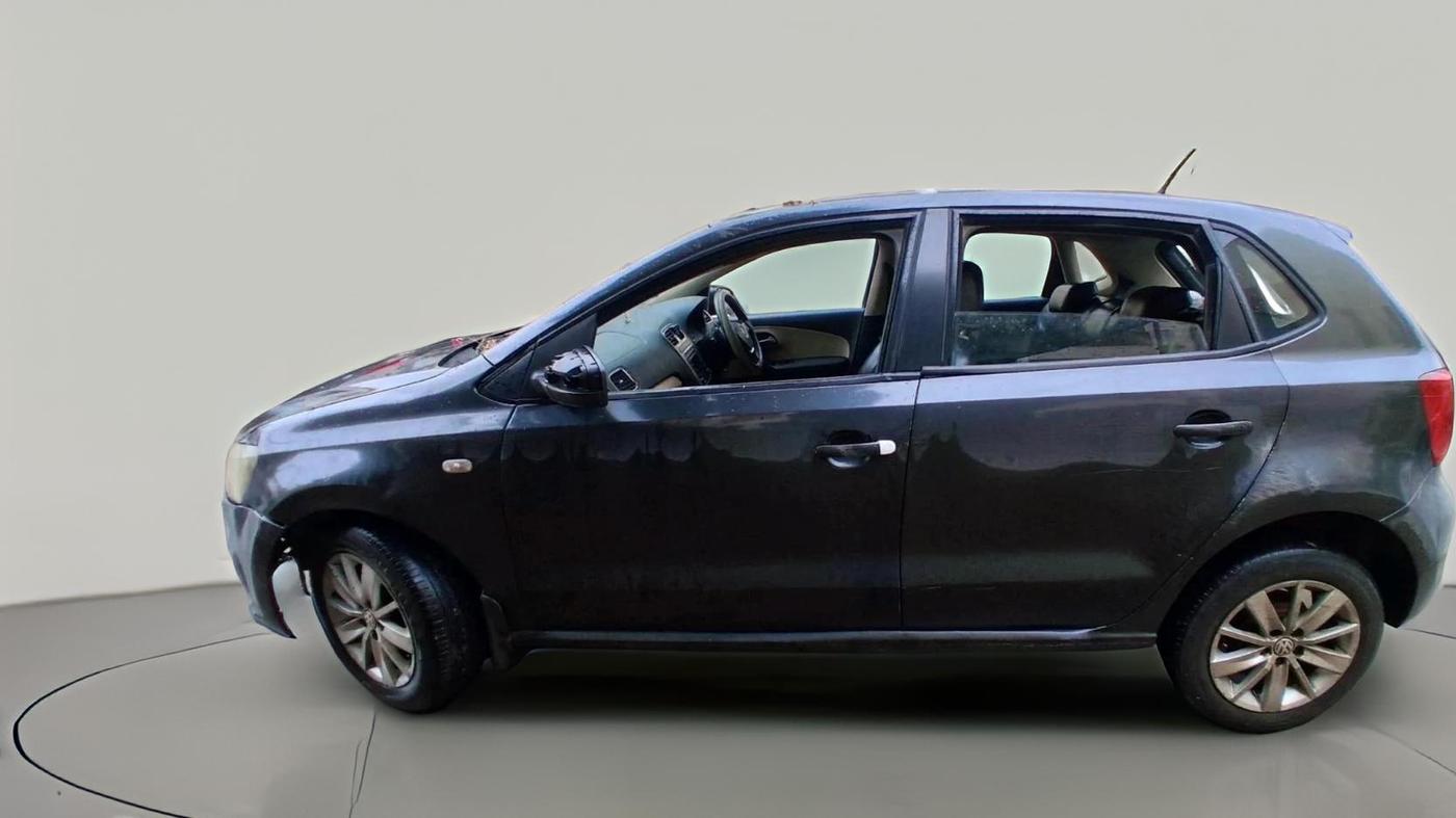 2014 Volkswagen Polo HIGHLINE1.5L, Diesel, Manual, 2,16,949 km, exterior