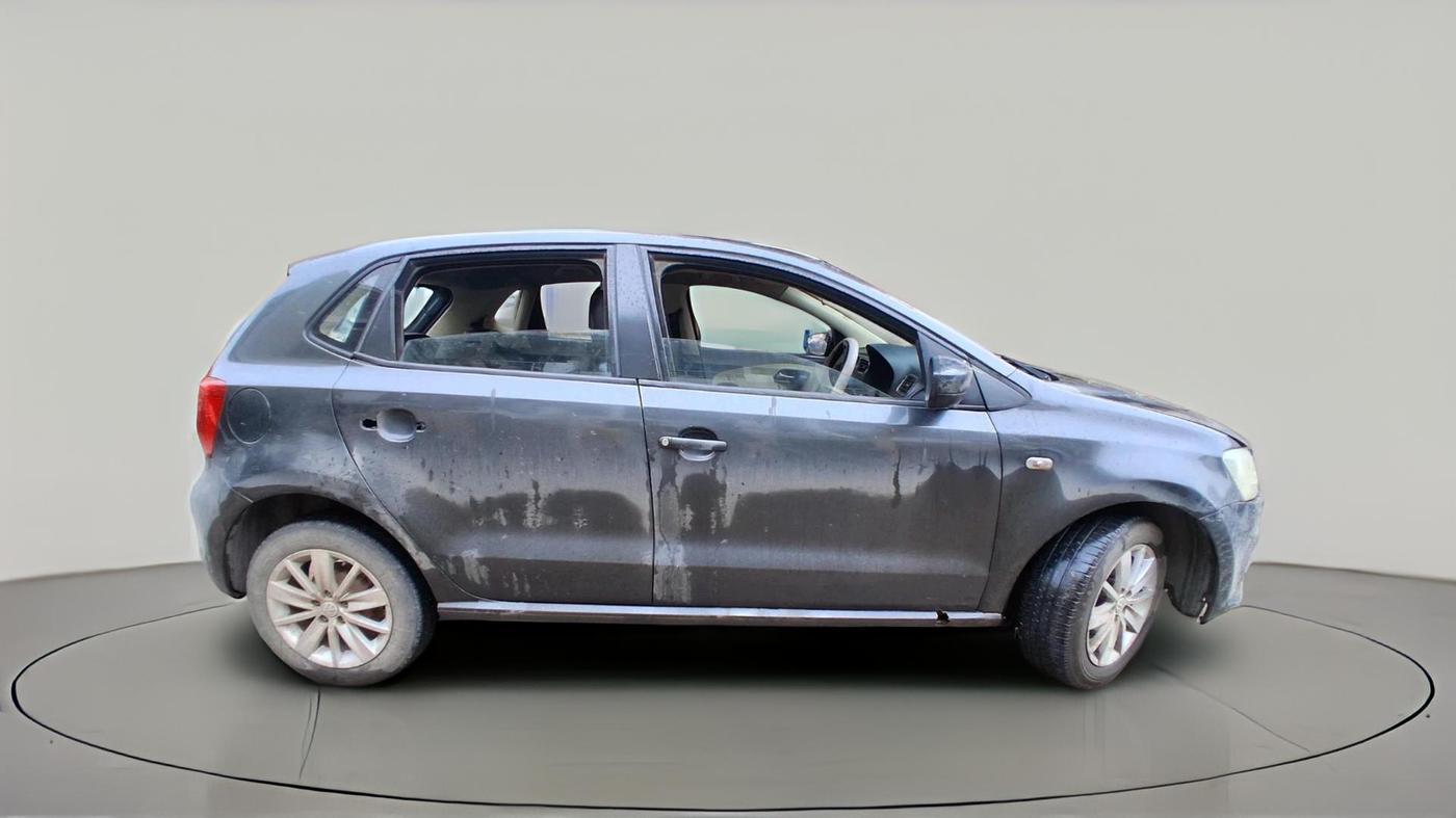 2014 Volkswagen Polo HIGHLINE1.5L, Diesel, Manual, 2,16,949 km, exterior