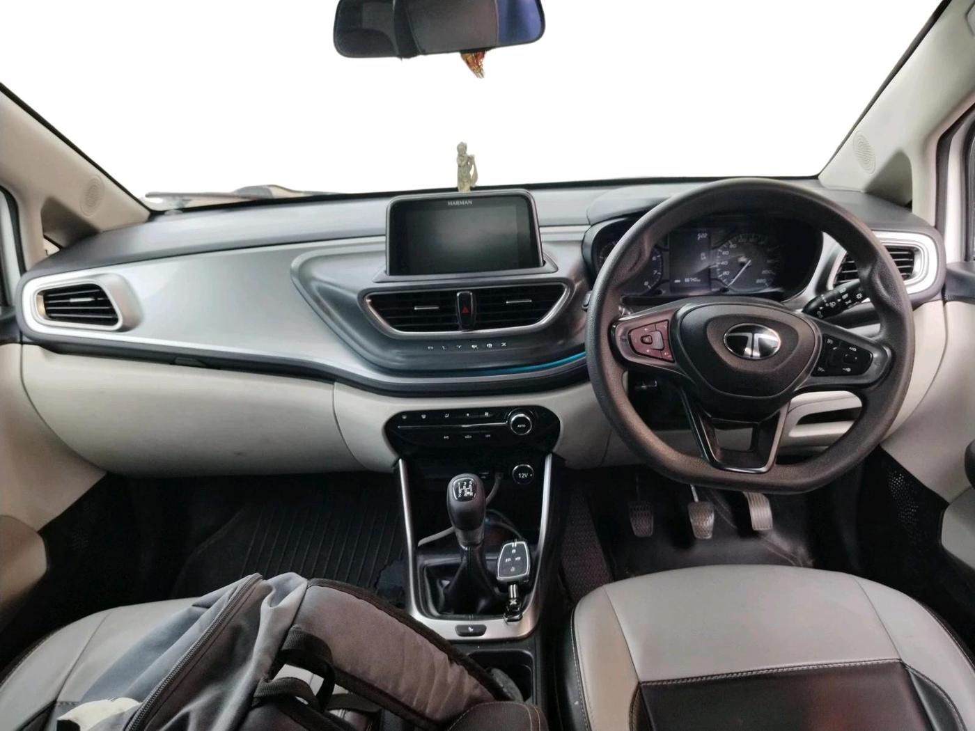 2024 Tata ALTROZ XZ DIESEL, Diesel, Manual, 66,740 km, interior