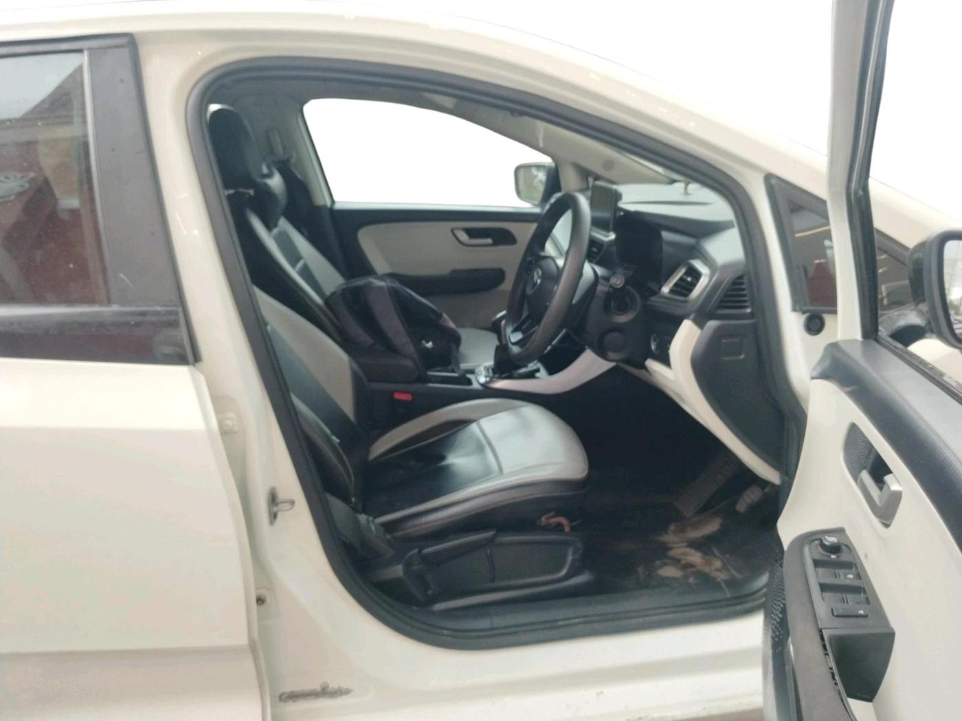 2024 Tata ALTROZ XZ DIESEL, Diesel, Manual, 66,740 km, interior