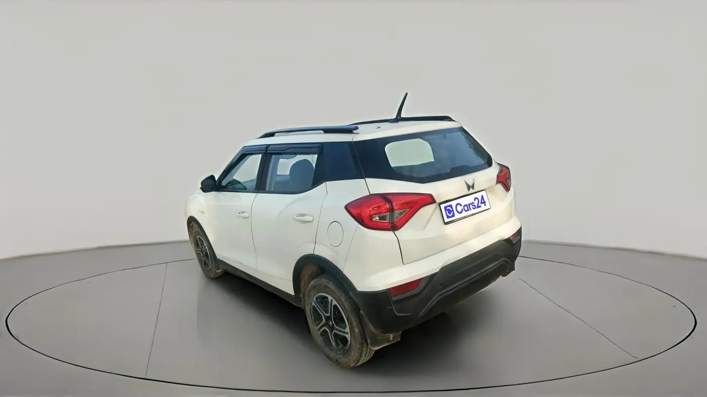 2023 Mahindra XUV300 W6 1.5 Diesel, Diesel, Manual, 82,000 km, exterior
