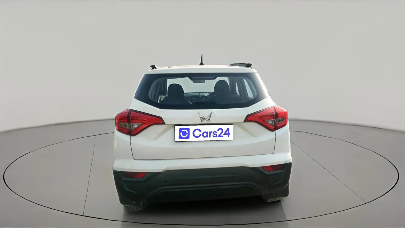 2023 Mahindra XUV300 W6 1.5 Diesel, Diesel, Manual, 82,000 km, exterior