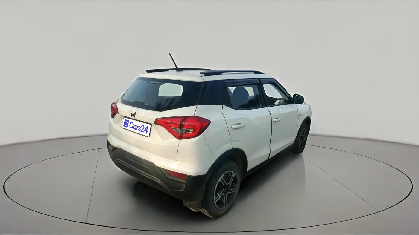 2023 Mahindra XUV300 W6 1.5 Diesel, Diesel, Manual, 82,000 km, exterior