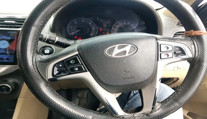 2013 Hyundai Verna FLUIDIC 1.6 CRDI SX, Diesel, Manual, 97,187 km, interior