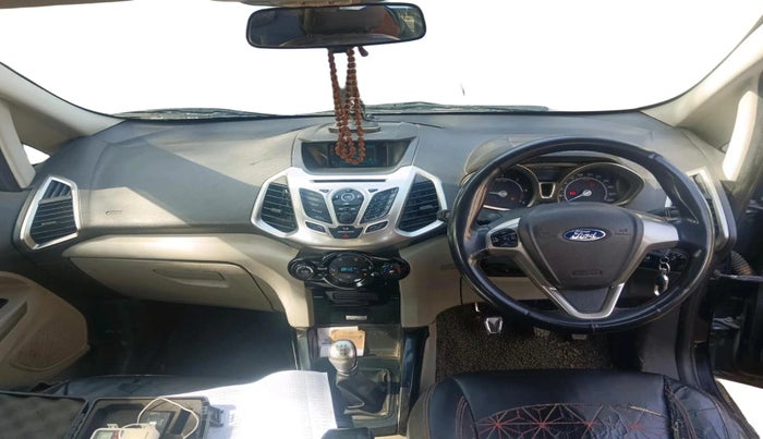 2014 Ford Ecosport TITANIUM 1.5L DIESEL, Diesel, Manual, 2,28,259 km, interior