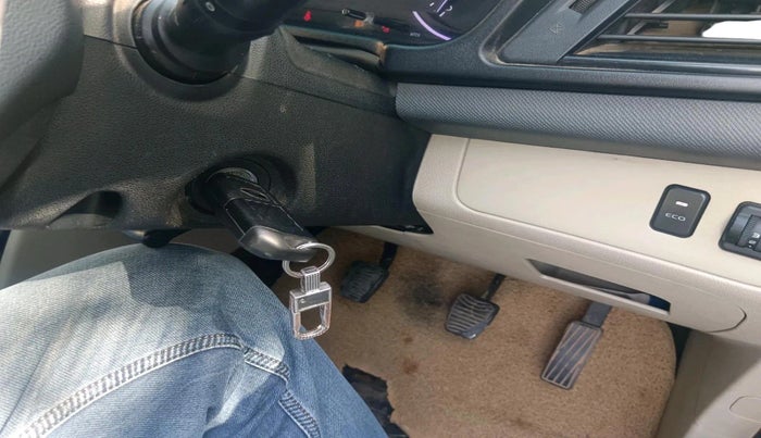2018 Mahindra MARAZZO M4 7 STR, Diesel, Manual, 1,46,522 km, interior