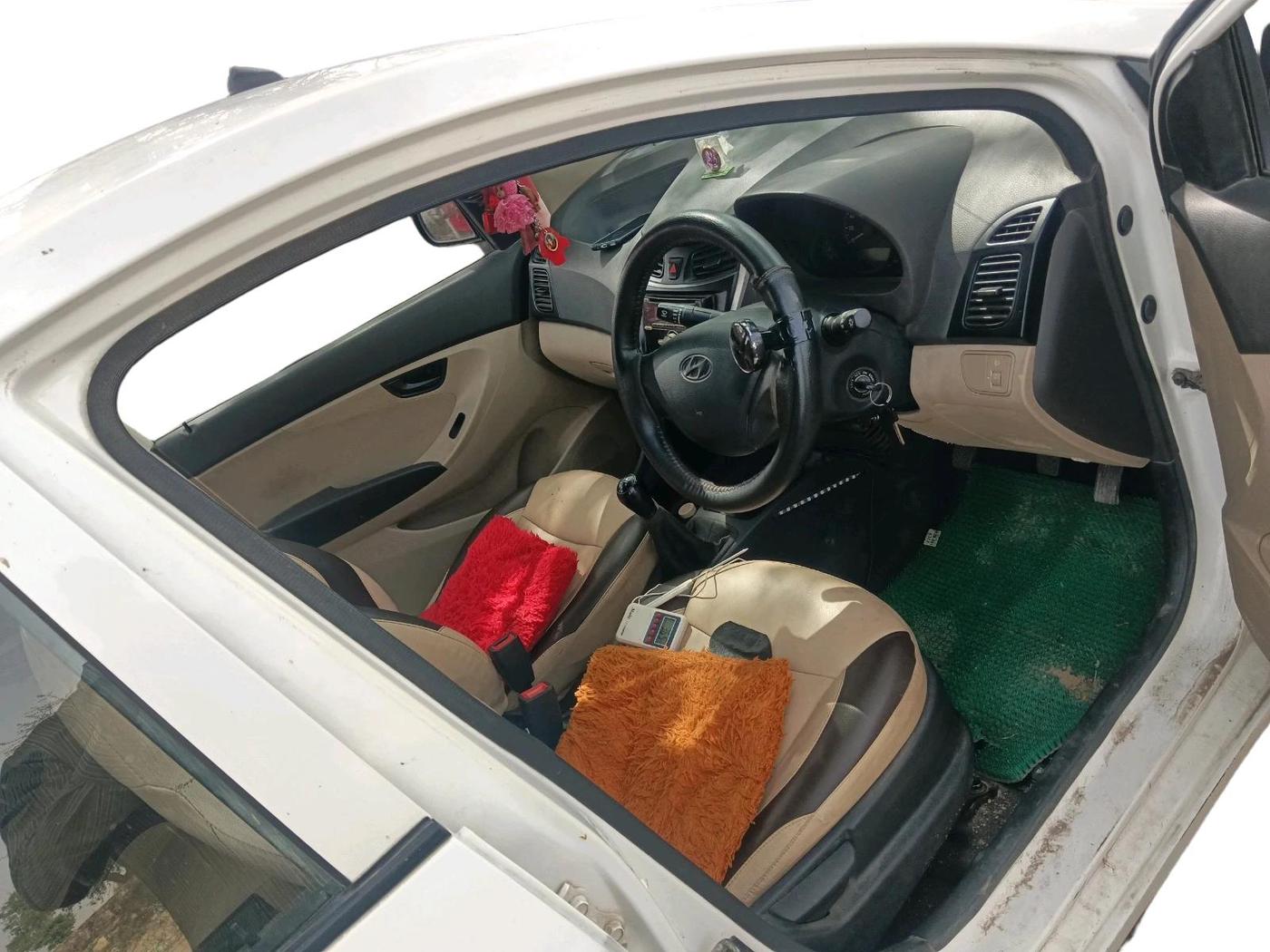 2014 Hyundai Eon ERA +, Petrol, Manual, 70,434 km, interior