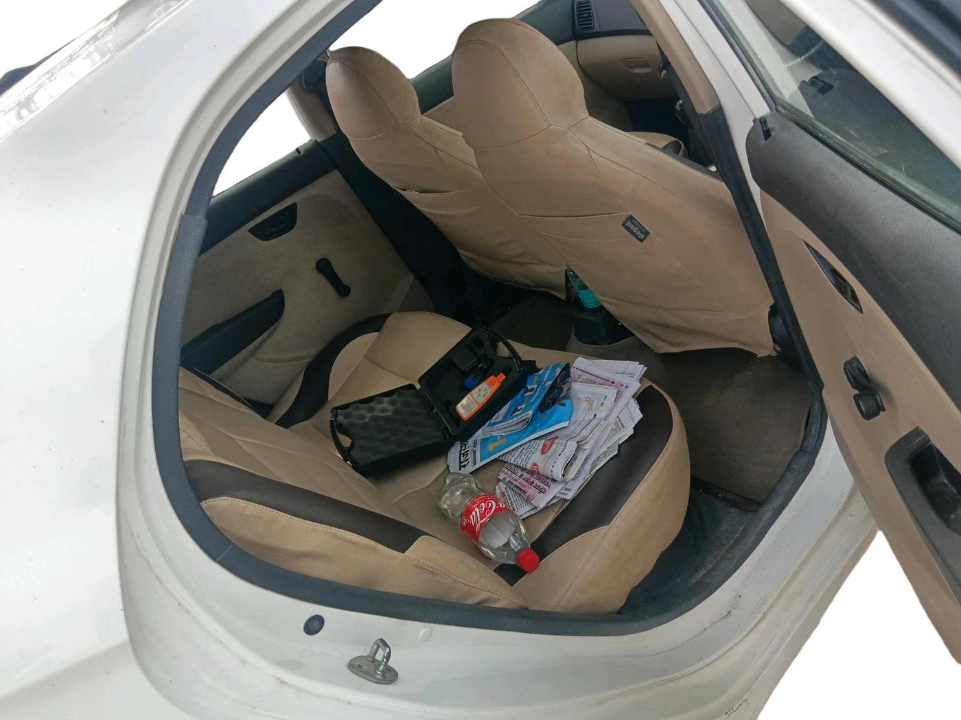 2014 Hyundai Eon ERA +, Petrol, Manual, 70,434 km, interior