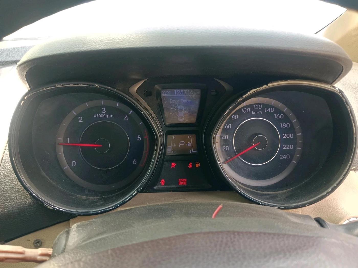 2012 Hyundai New Elantra 1.6 SX AT DIESEL, Diesel, Automatic, 1,25,716 km, interior