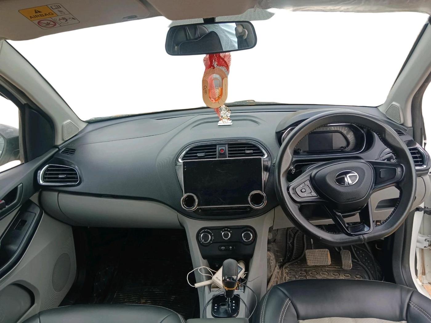 2024 Tata Tiago XTA CNG , CNG, Automatic, 42,105 km, interior