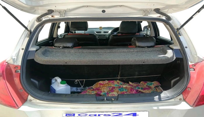 2016 Maruti Swift VDI, Diesel, Manual, 1,96,819 km, exterior