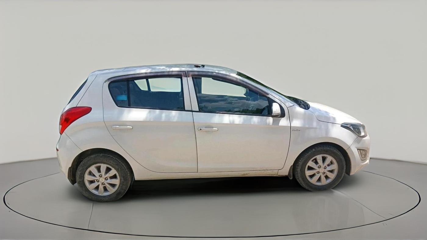 2014 Hyundai i20 SPORTZ 1.2, Petrol, Manual, 53,509 km, exterior