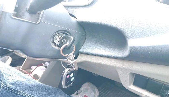 2015 Maruti Alto K10 VXI, Petrol, Manual, 49,416 km, interior