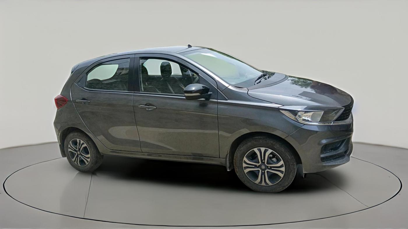2024 Tata Tiago XTA PETROL, Petrol, Automatic, 12,918 km, exterior