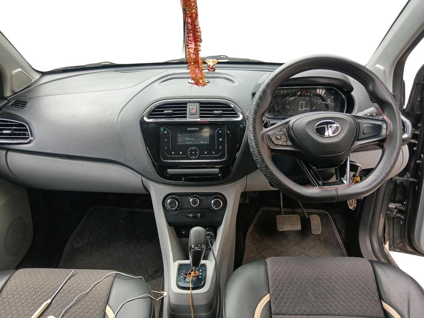2024 Tata Tiago XTA PETROL, Petrol, Automatic, 12,918 km, interior