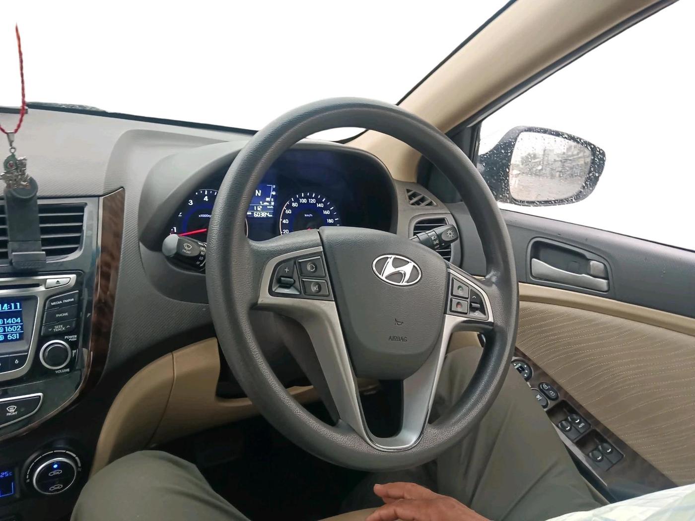 2017 Hyundai Verna 1.6 VTVT S AT, Petrol, Automatic, 60,384 km, interior