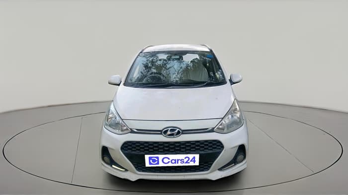 2017 Hyundai Grand i10 ASTA 1.2 KAPPA VTVT, Petrol, Manual, 2,44,370 km, exterior