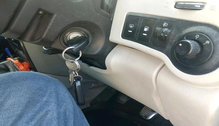 2018 Mahindra Scorpio S11 2WD, Diesel, Manual, 2,08,625 km, interior