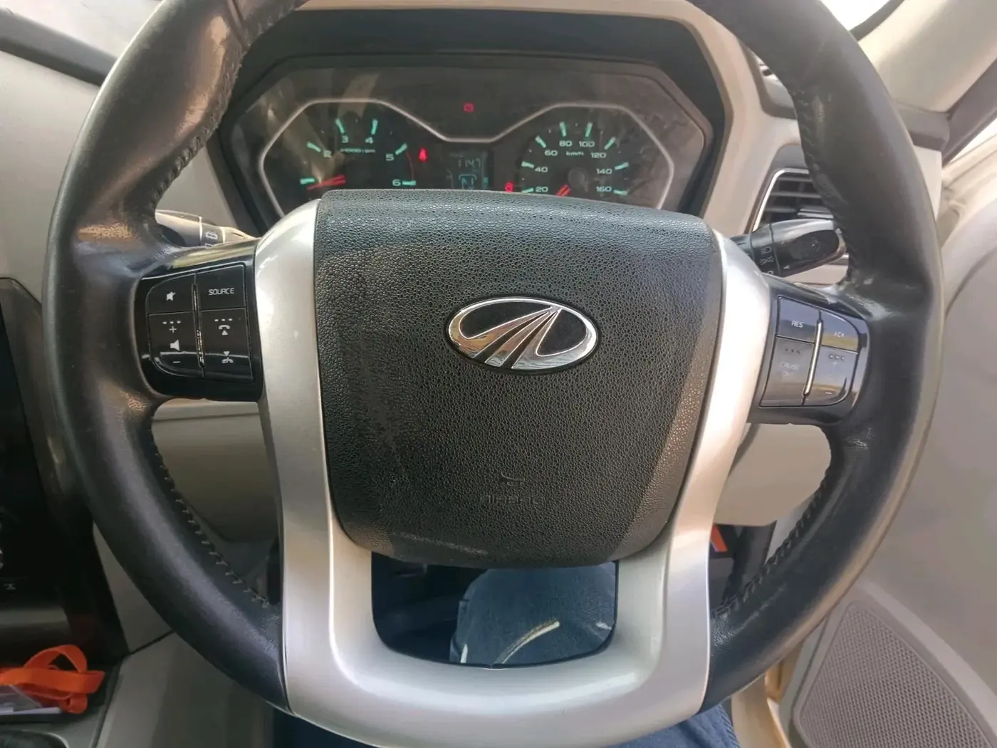 2018 Mahindra Scorpio S11 2WD, Diesel, Manual, 2,08,625 km, interior