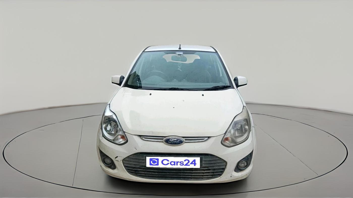 2015 Ford New Figo TITANIUM 1.2 PETROL MT, Petrol, Manual, 1,13,944 km, exterior