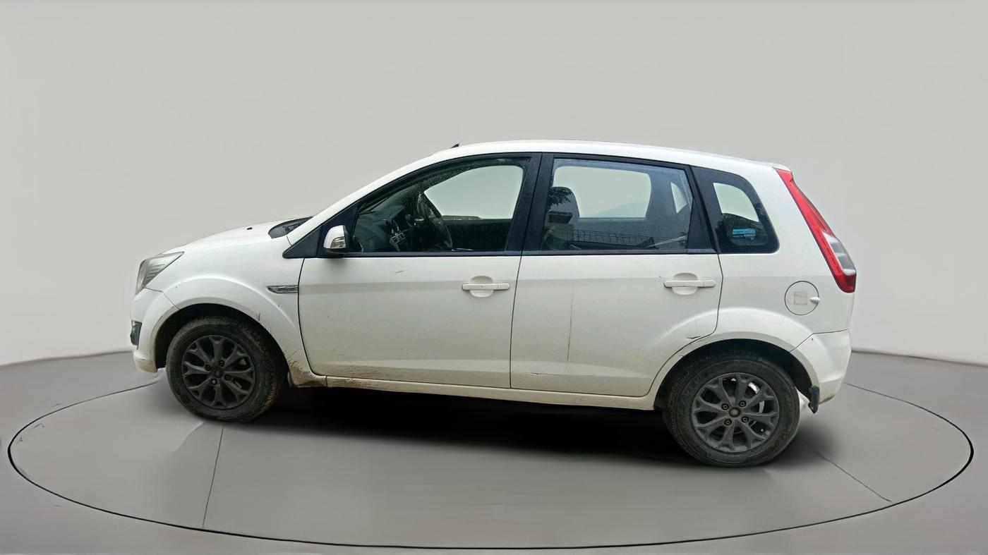 2015 Ford New Figo TITANIUM 1.2 PETROL MT, Petrol, Manual, 1,13,944 km, exterior