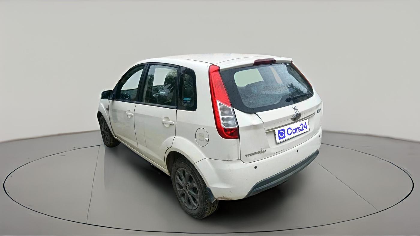 2015 Ford New Figo TITANIUM 1.2 PETROL MT, Petrol, Manual, 1,13,944 km, exterior