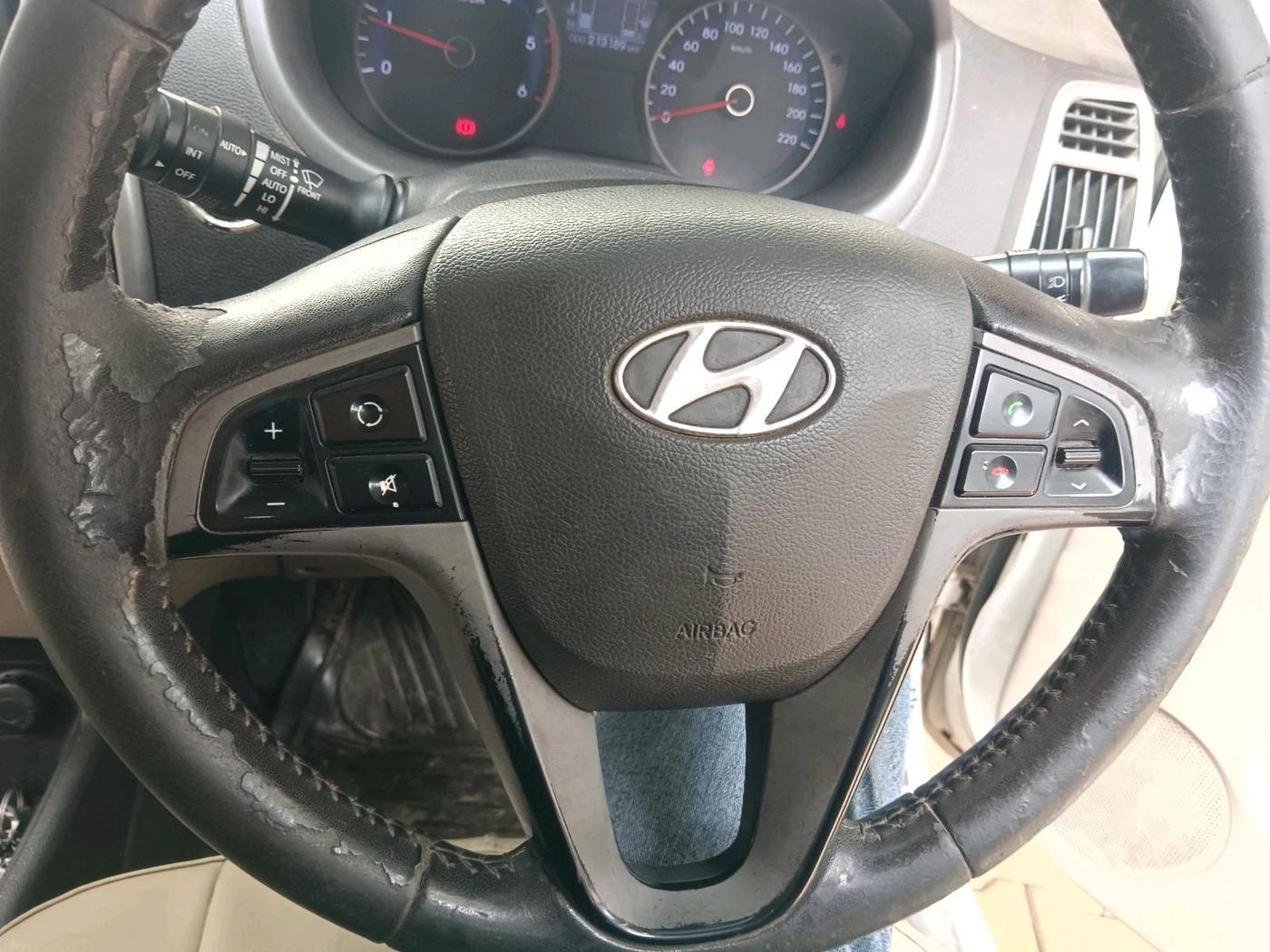 2012 Hyundai i20 ASTA 1.4 CRDI, Diesel, Manual, 2,13,189 km, interior