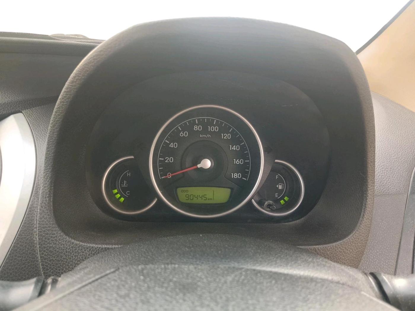 2016 Hyundai Eon MAGNA +, Petrol, Manual, 90,445 km, interior