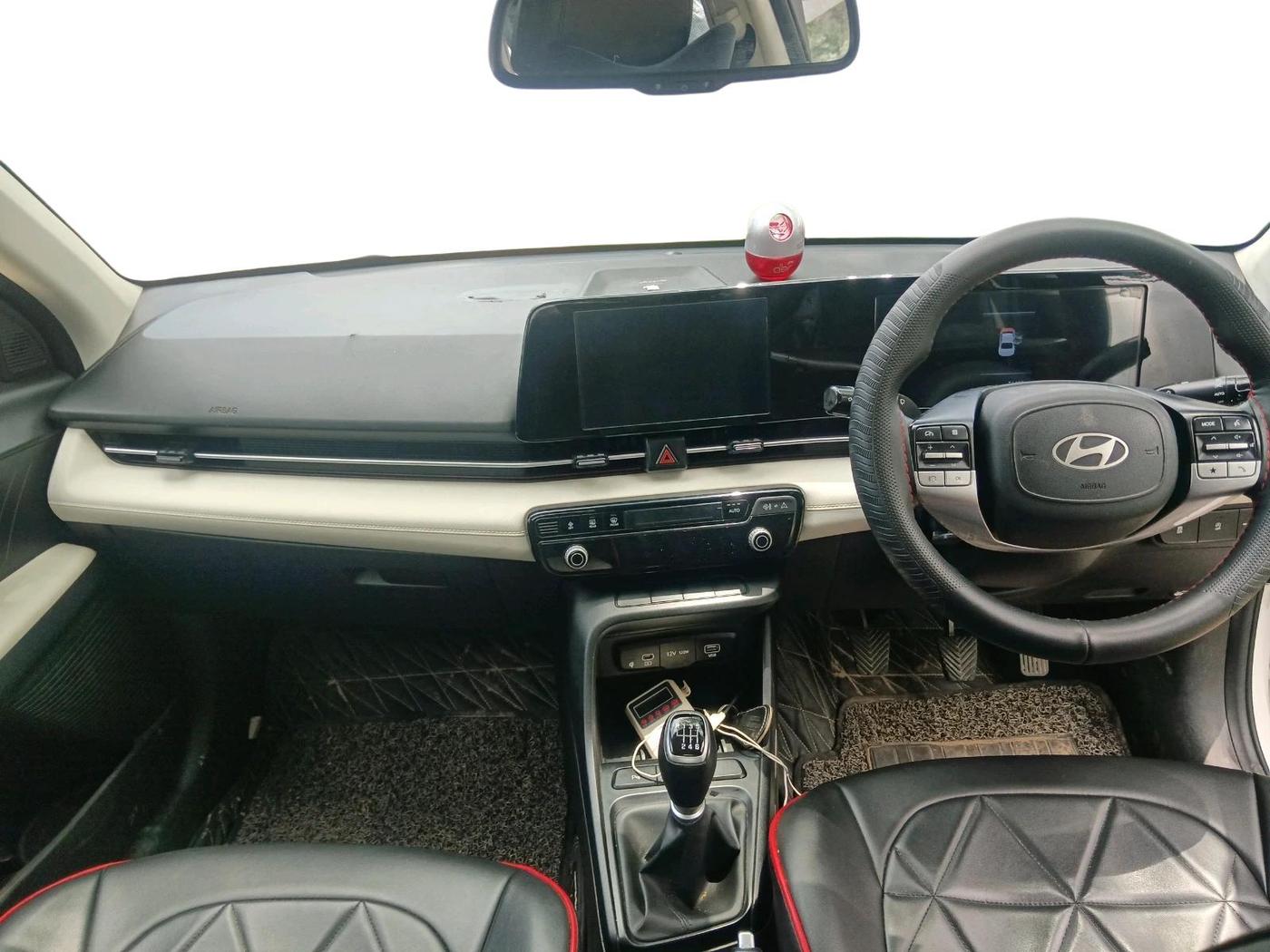 2023 Hyundai Verna SX 1.5 l MPI, Petrol, Manual, 56,408 km, interior
