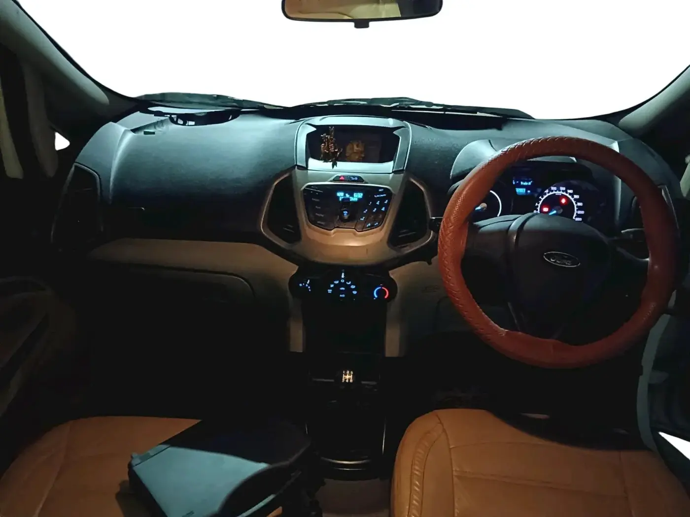 2013 Ford Ecosport AMBIENTE 1.5L DIESEL, Diesel, Manual, 1,66,983 km, interior