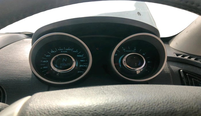 2017 Mahindra XUV500 W10, Diesel, Manual, 89,525 km, interior