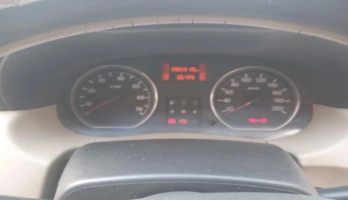 2015 Nissan Terrano XL O (D), Diesel, Manual, 2,86,819 km, interior