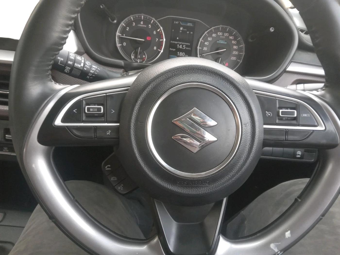 2024 Maruti BREZZA ZXI + SMART HYBRID, Petrol, Manual, 43,950 km, interior
