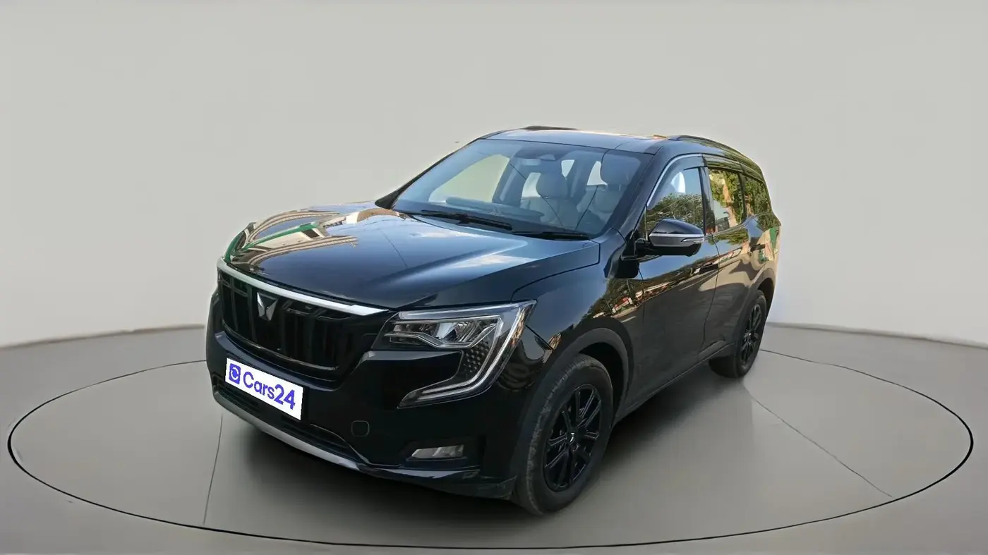 2024 Mahindra XUV700 AX 7 Luxury Pack D MT 6 STR, Diesel, Manual, 77,082 km, exterior