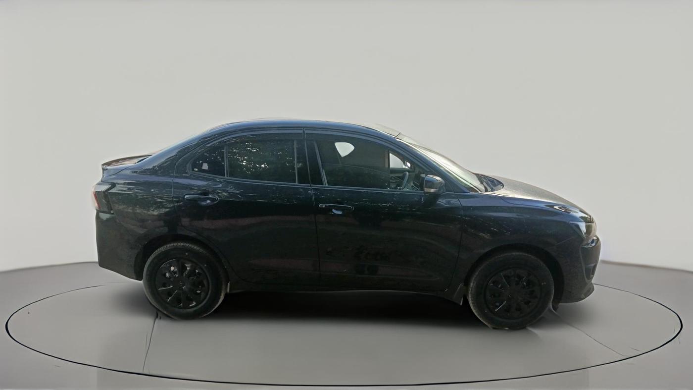 2025 Maruti Dzire VXi, Petrol, Manual, 2,858 km, exterior
