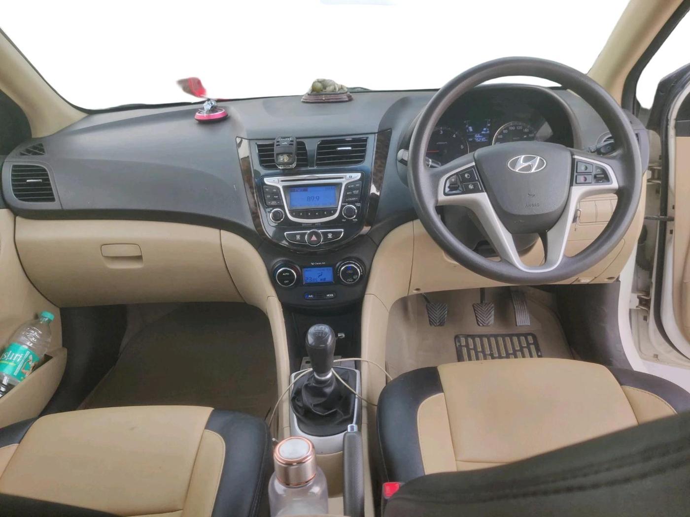 2014 Hyundai Verna FLUIDIC 1.6 CRDI EX, Diesel, Manual, 80,000 km, interior