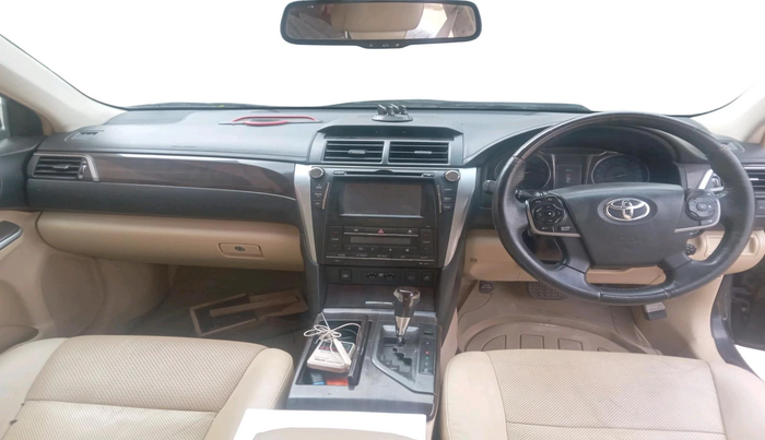 2016 Toyota Camry HYBRID, Hybrid, Automatic, 1,43,994 km, interior