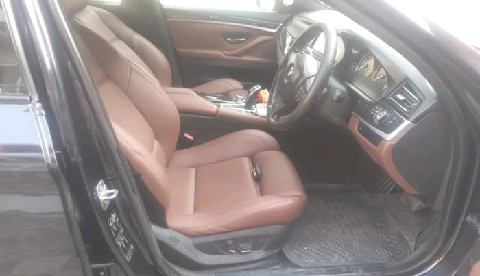 2013 BMW 5 Series 530D 3.0, Diesel, Automatic, 90,000 km, interior