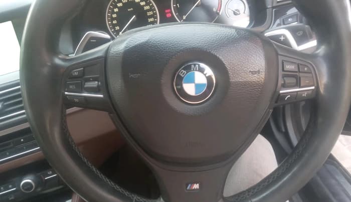 2013 BMW 5 Series 530D 3.0, Diesel, Automatic, 90,000 km, interior