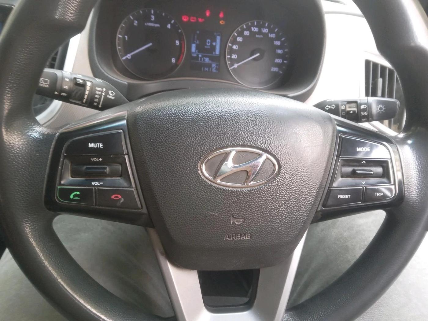 2015 Hyundai Creta SX 1.6 DIESEL, Diesel, Manual, 1,14,116 km, interior