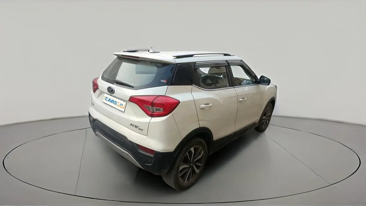 2019 Mahindra XUV300 W8 (O) 1.5 DIESEL, Diesel, Manual, 1,43,574 km, exterior