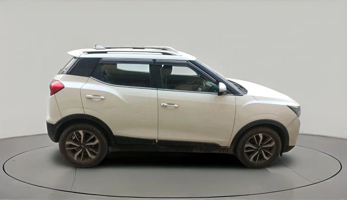 2019 Mahindra XUV300 W8 (O) 1.5 DIESEL, Diesel, Manual, 1,43,574 km, exterior