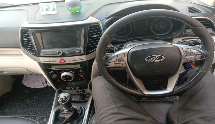 2019 Mahindra XUV300 W8 (O) 1.5 DIESEL, Diesel, Manual, 1,43,574 km, interior