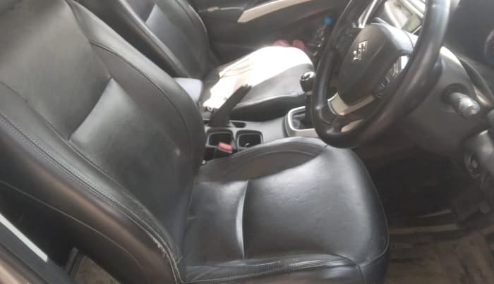 2016 Maruti S Cross ALPHA 1.3, Diesel, Manual, 1,25,737 km, interior