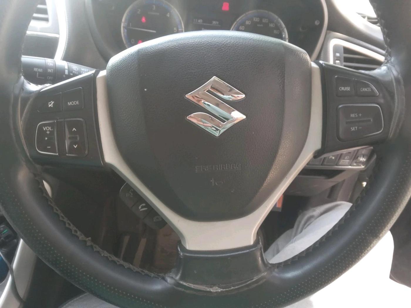 2016 Maruti S Cross ALPHA 1.3, Diesel, Manual, 1,25,737 km, interior