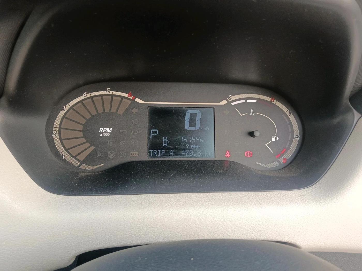 2021 Nissan MAGNITE XL TURBO CVT, Petrol, Automatic, 75,749 km, interior