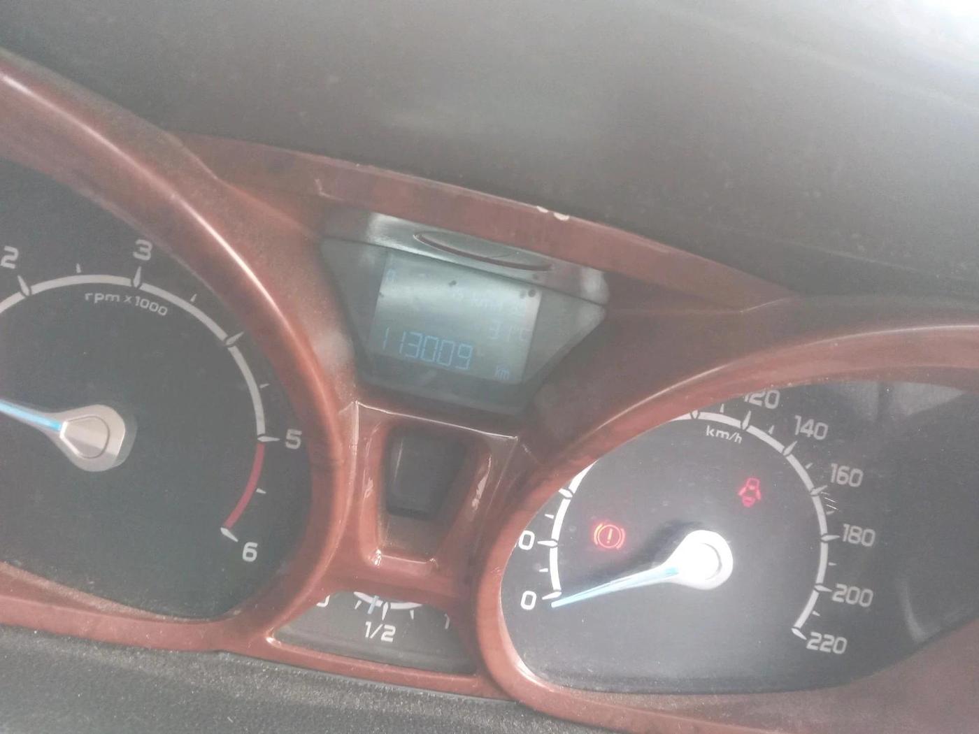 2013 Ford Ecosport TITANIUM 1.5L DIESEL, Diesel, Manual, 1,13,009 km, interior