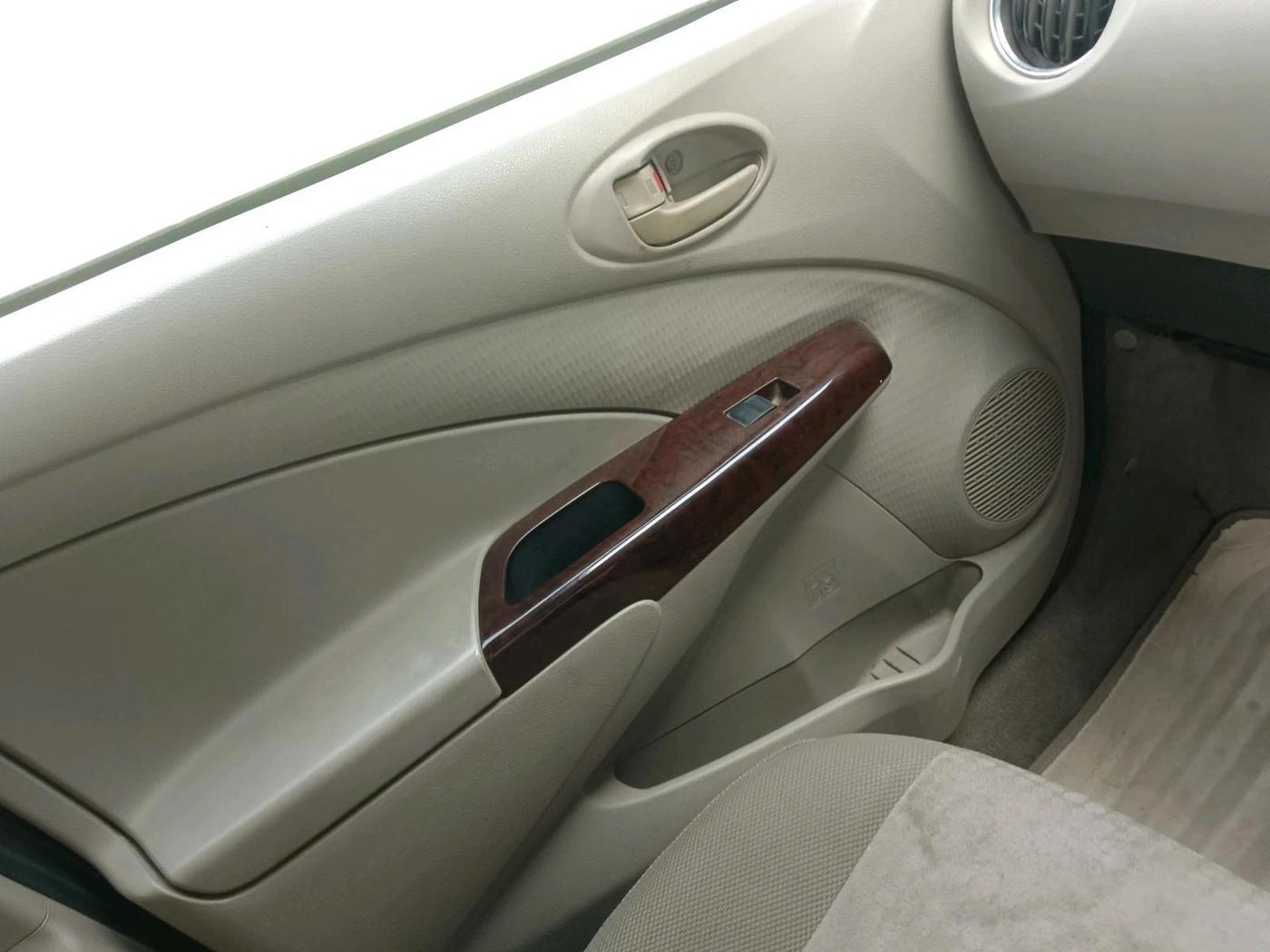 2014 Toyota Etios G, Petrol, Manual, 1,49,019 km, interior