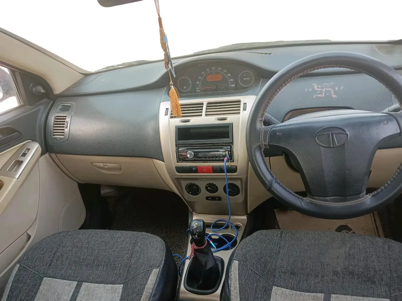 2011 Tata Indica Vista AQUA TDI, Diesel, Manual, 1,02,103 km, interior